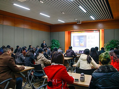 廣田涂料組織開(kāi)展產(chǎn)品技術(shù)與應(yīng)用培訓(xùn)，技術(shù)大咖“現(xiàn)身說(shuō)法“
